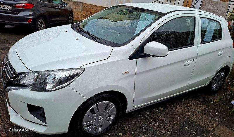 Weiß Gebraucht 2021 Mitsubishi Space Star Plus Kleinwagen | 5.900 € (Superpreis) - Bild 1/4