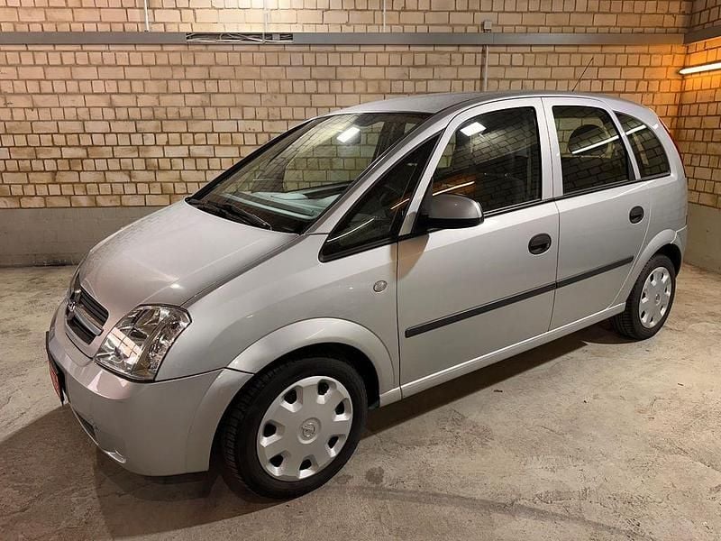 Gebraucht Opel Meriva 101 PS (74 kW) 2004 Silber Van / Kleinbus