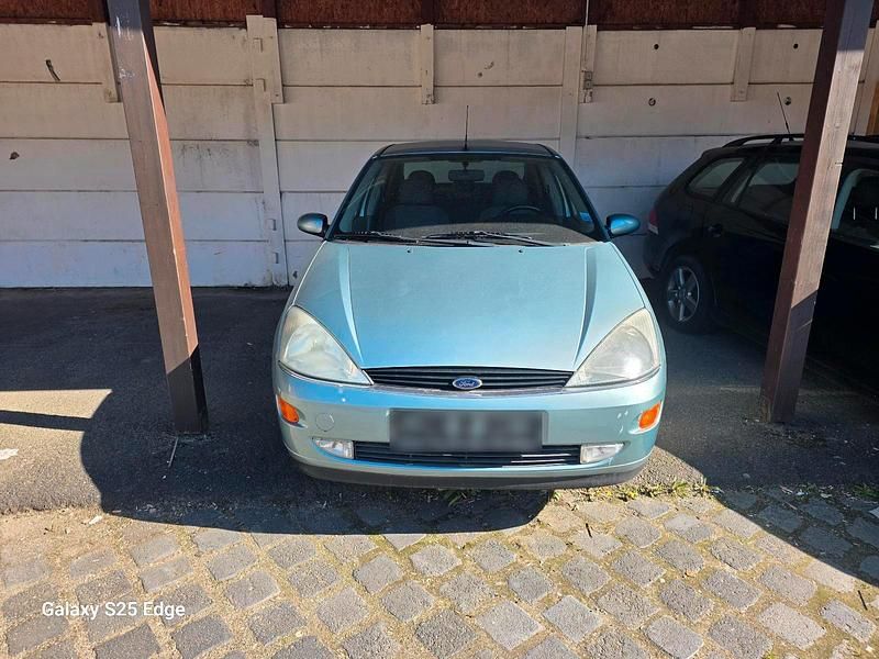 Usata Ford Focus 115 CV (84 kW) 1999 Verde Berlina