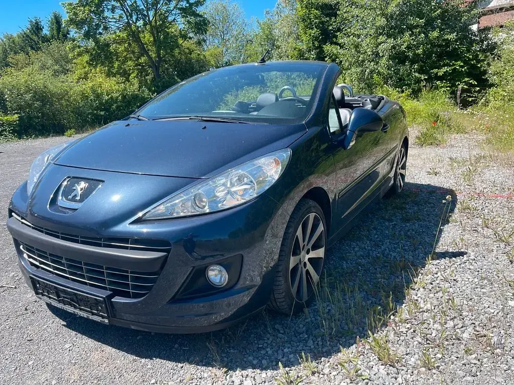 Gebraucht Peugeot 207 CC 156 PS (114 kW) 2012 Blau Cabrio