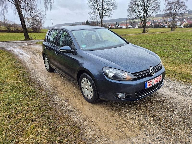Gebraucht VW Golf VI Highline 122 PS (89 kW) 2010 Blau Kleinwagen