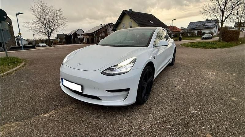 Gebraucht Tesla Model 3 324 kW (441 PS) 2020 Weiß Limousine