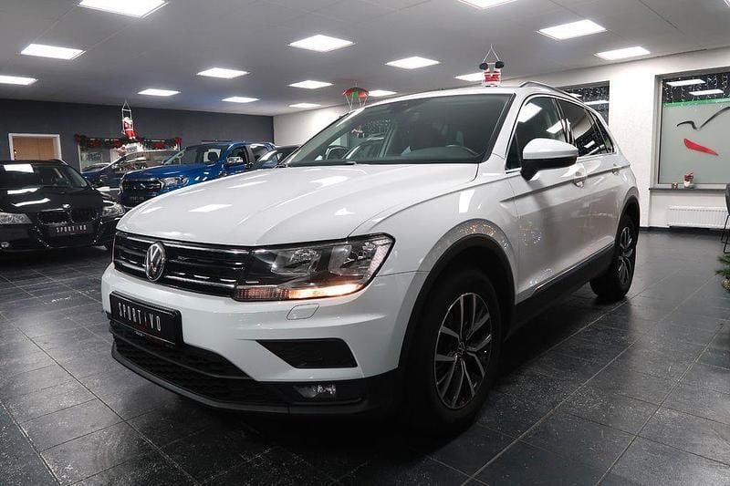 Weiß Gebraucht 2020 VW Tiguan Comfortline SUV | 19.990 € (Fairer Preis) - Bild 1/4