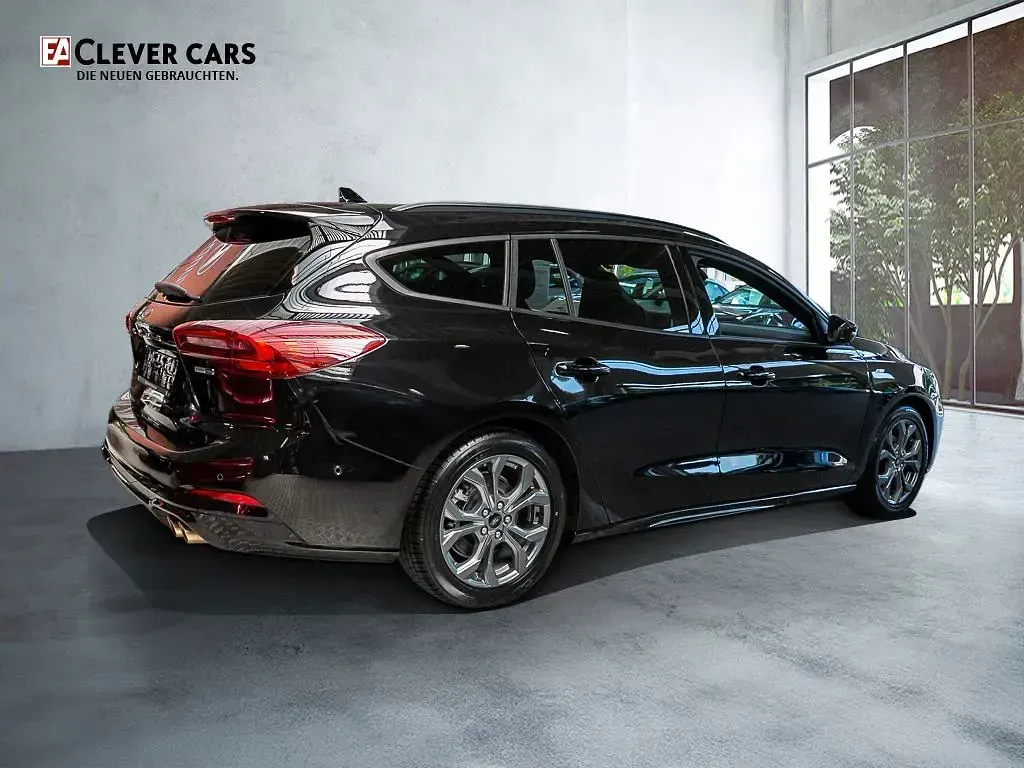 Gebraucht Ford Focus ST-Line X 155 PS (114 kW) 2023 Schwarz Kombi