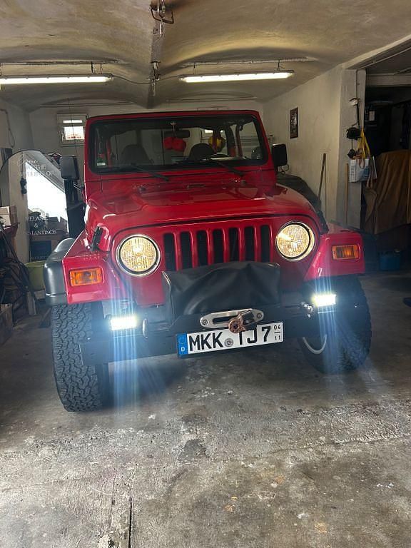 Rot Gebraucht 1997 Jeep Wrangler Sport SUV | 14.500 € - Bild 1/4