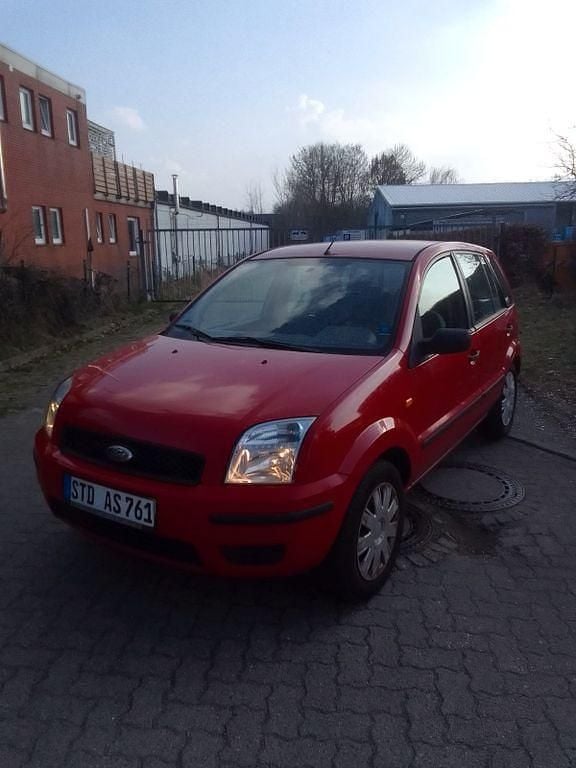 Gebraucht Ford Fusion Ambiente 80 PS (58 kW) 2004 Rot Kleinwagen
