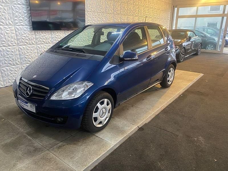 Gebraucht Mercedes A160 95 PS (69 kW) 2011 Blau Van / Kleinbus