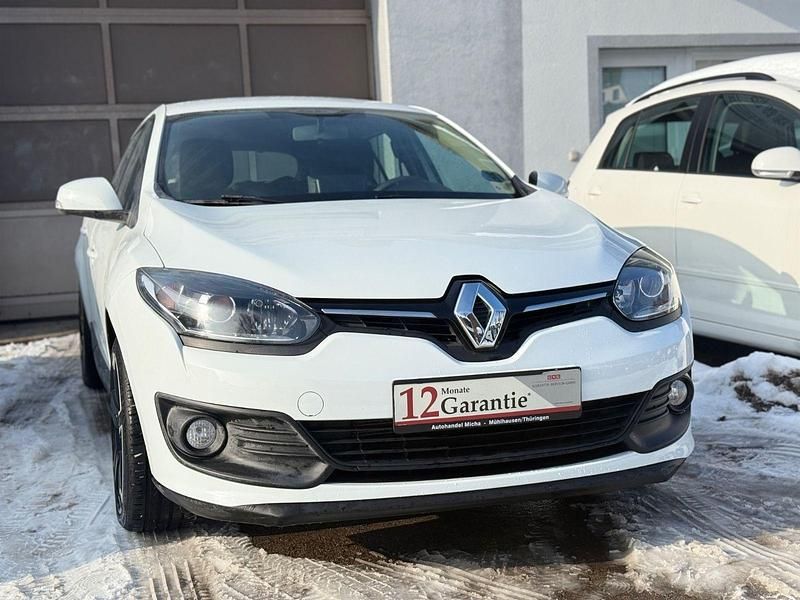 Gebraucht Renault Mégane GrandTour Authentique 116 PS (85 kW) 2015 Weiß Kombi