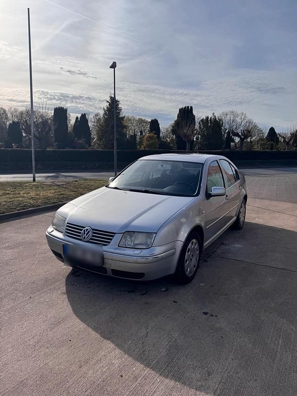 Occasion VW Bora 130 ch (95 kW) 2001 Argent Berline