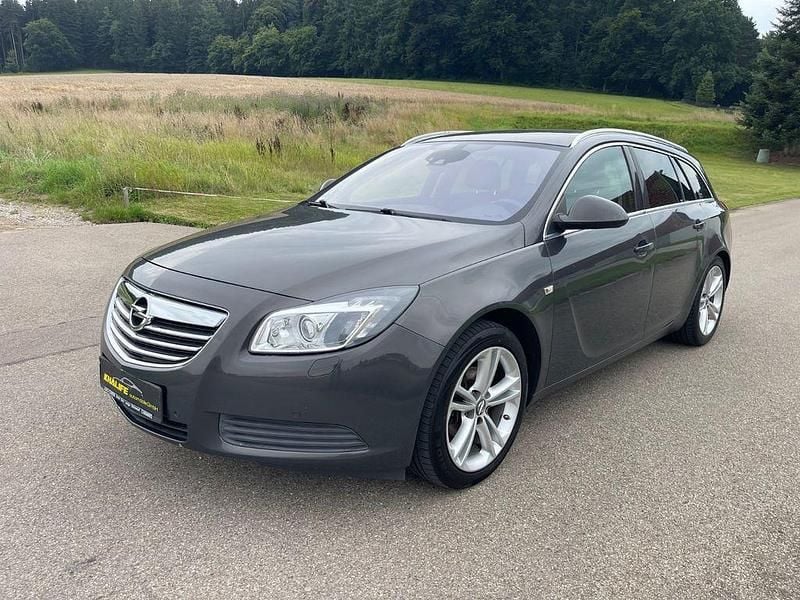 Grau Gebraucht 2012 Opel Insignia Edition Kombi | 2.999 € (Guter Preis) - Bild 1/4