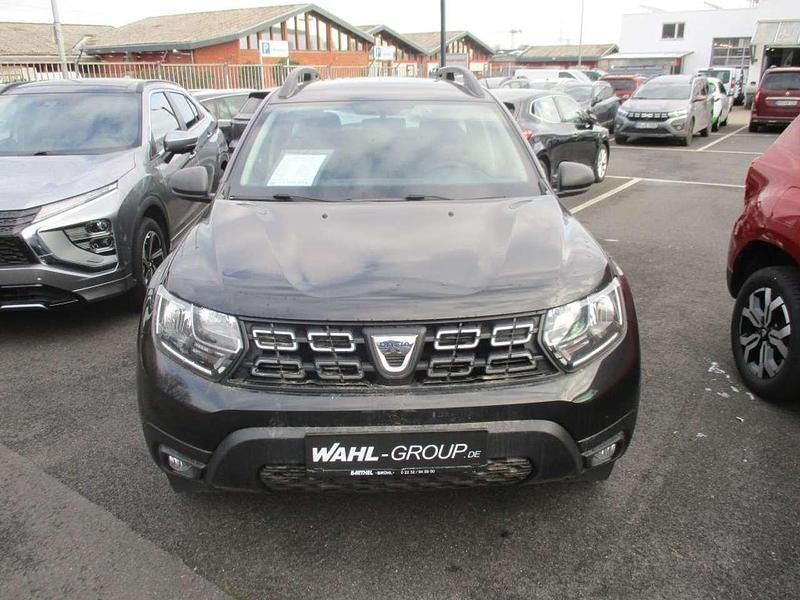 Blackpearlschwarz metallic Gebraucht 2020 Dacia Duster Comfort SUV | 11.950 € (Fairer Preis) - Bild 1/4