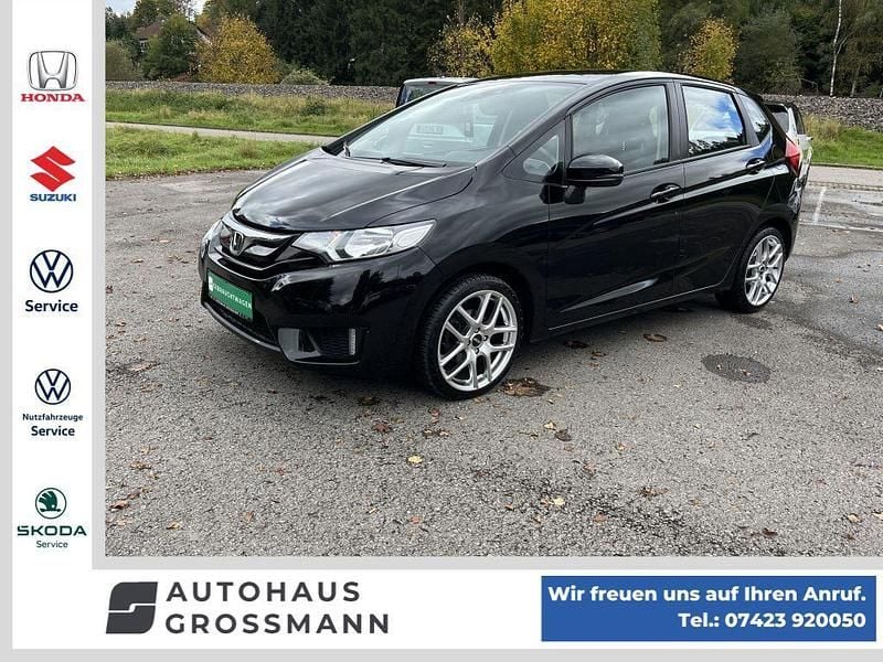 Crystal black pearl Gebraucht 2016 Honda Jazz Comfort Kleinwagen | 11.980 € (Fairer Preis) - Bild 1/4
