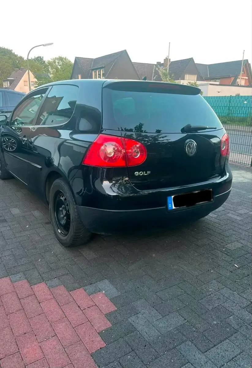 Gebraucht VW Golf 75 PS (55 kW) 2005 Schwarz Coupé