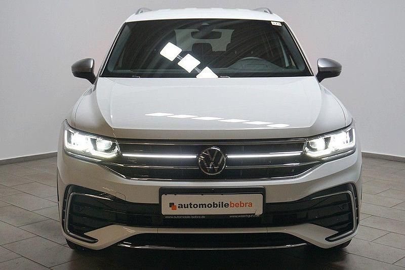 Gebraucht VW Tiguan Allspace 200 PS (147 kW) 2022 Weiß SUV
