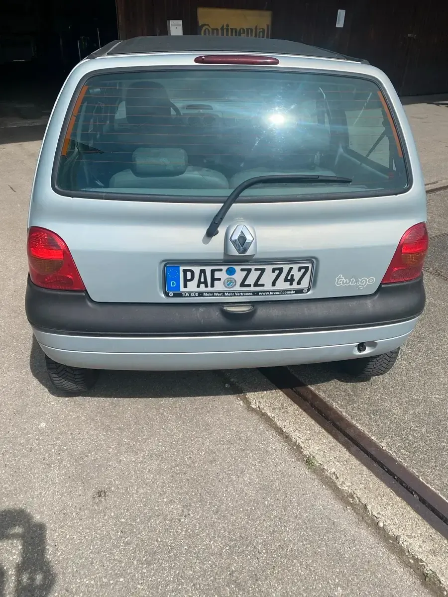 Gebraucht Renault Twingo 58 PS (42 kW) 2005 Silber Kleinwagen