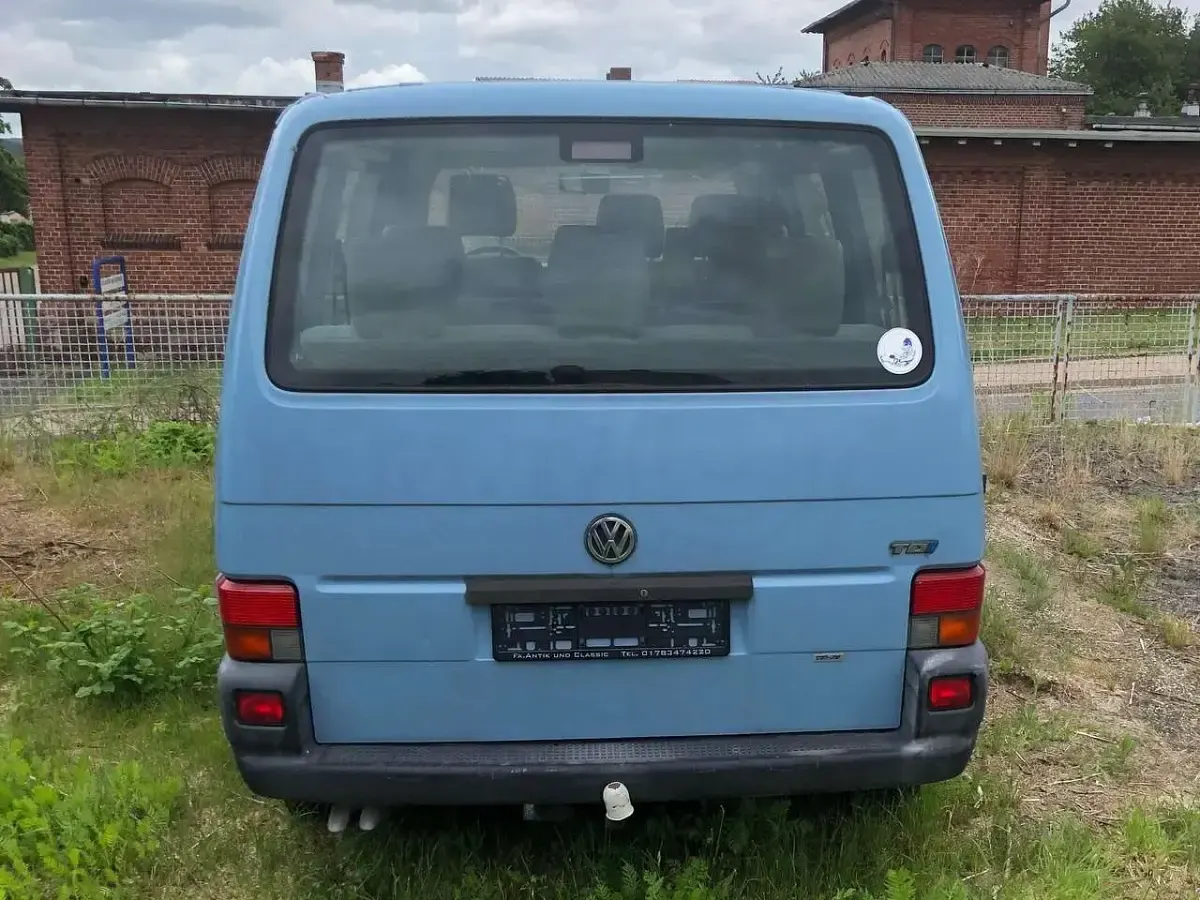 Gebraucht VW T4 88 PS (64 kW) 2002 Blau Van