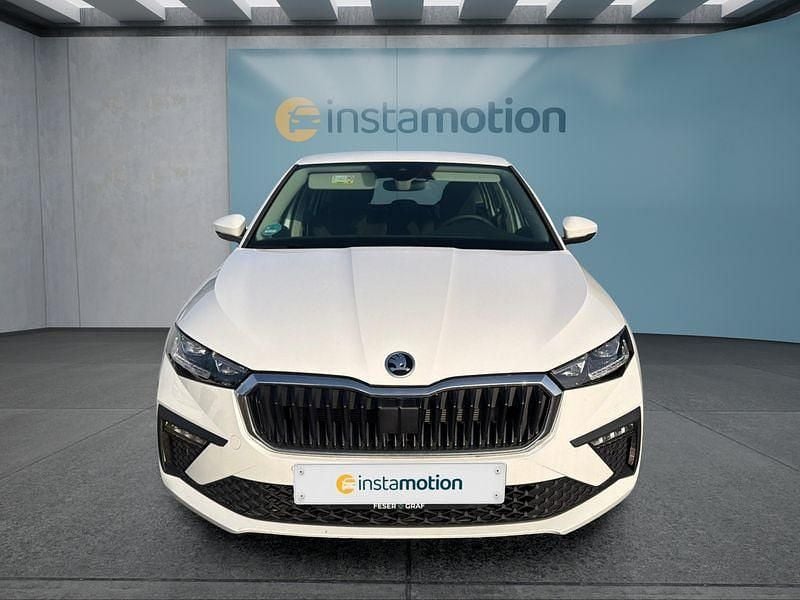 Gebraucht Skoda Scala 116 PS (85 kW) 2025 Weiß Kleinwagen
