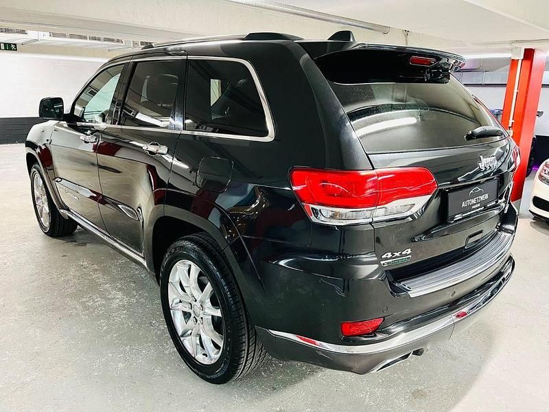 Gebraucht Jeep Grand Cherokee Summit 250 PS (183 kW) 2016 Schwarz SUV