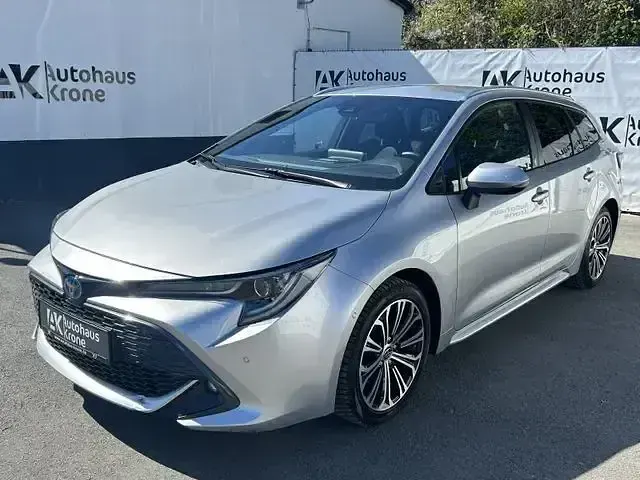 Gebraucht Toyota Corolla Team 184 PS (135 kW) 2023 Silber Kombi