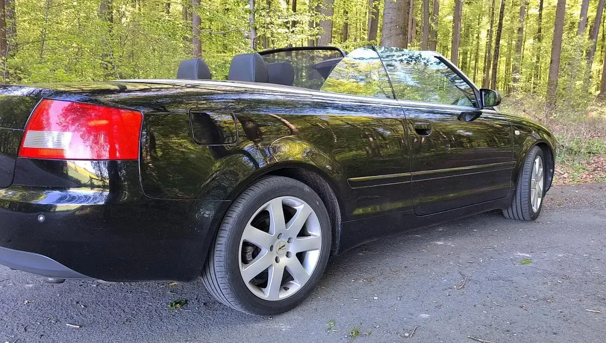 Gebraucht Audi A4 Cabriolet 163 PS (119 kW) 2003 Schwarz Cabrio