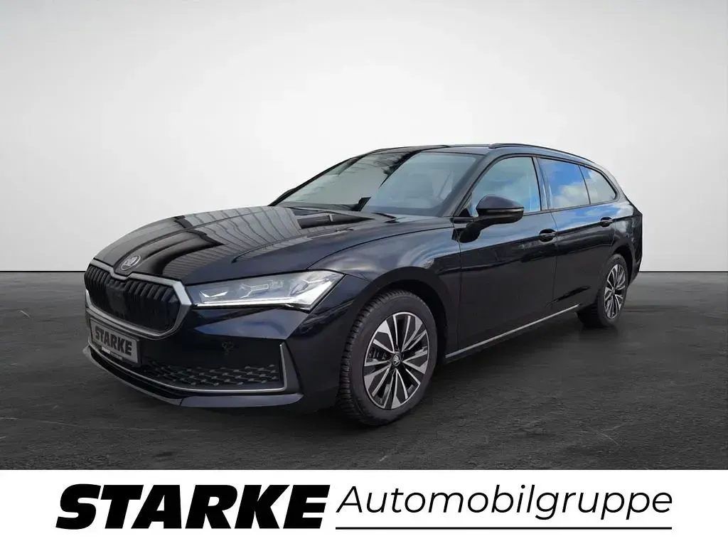 Gebraucht Skoda Superb 150 PS (110 kW) 2025 Schwarz (ebony schwarz metallic) Kombi
