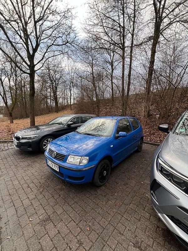 Gebraucht VW Polo 50 PS (36 kW) 1999 Blau Kleinwagen