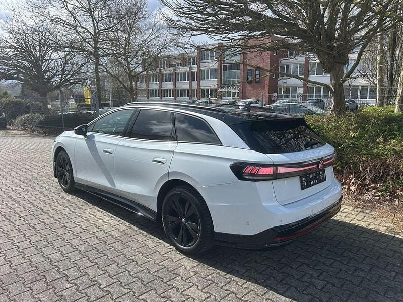 Gebraucht VW ID.7 Pro 210 kW (286 PS) 2024 Gletscherweiss Kombi