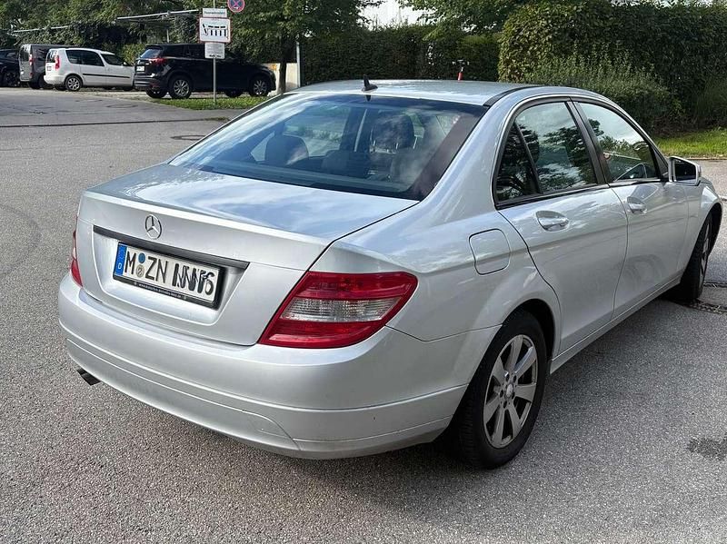 Gebraucht Mercedes C200 136 PS (100 kW) 2009 Grau Limousine