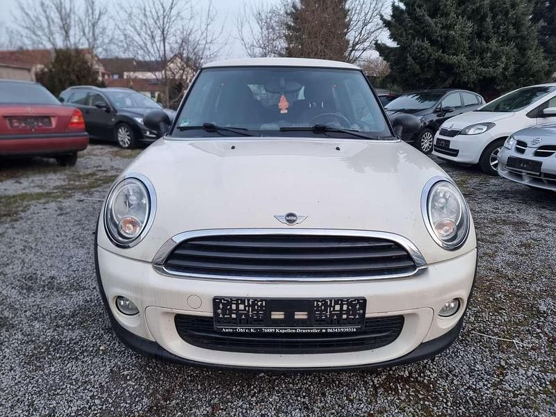 Gebraucht Mini ONE 75 PS (55 kW) 2011 Pepper white Kleinwagen