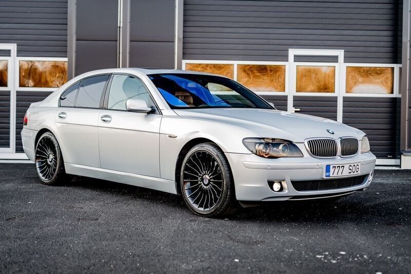 Gebraucht BMW 750 Shadowline 367 PS (269 kW) 2007 Silber Limousine