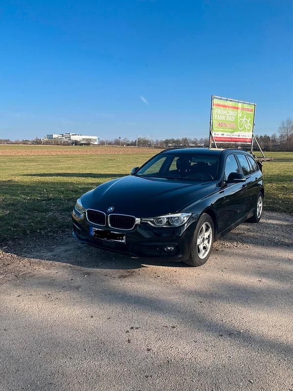 Gebraucht BMW 320 Advantage 190 PS (139 kW) 2019 Schwarz Kombi