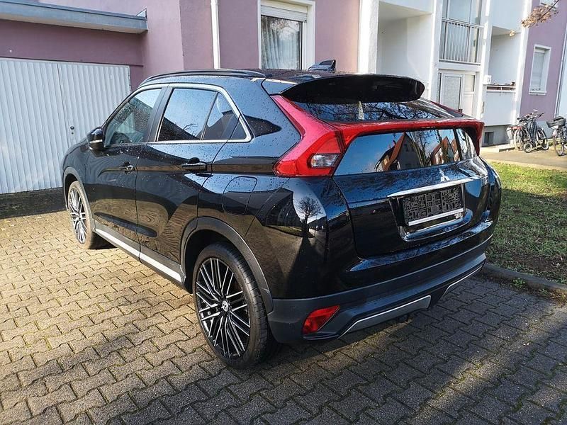 Gebraucht Mitsubishi Eclipse Cross Top 148 PS (108 kW) 2019 Schwarz SUV