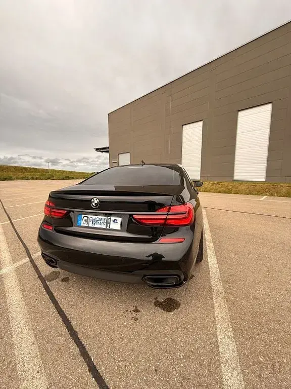 Gebraucht BMW 740 Performance 326 PS (239 kW) 2018 Schwarz Limousine
