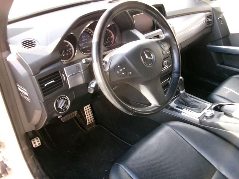 Gebraucht Mercedes GLK250 204 PS (150 kW) 2010 Weiß SUV