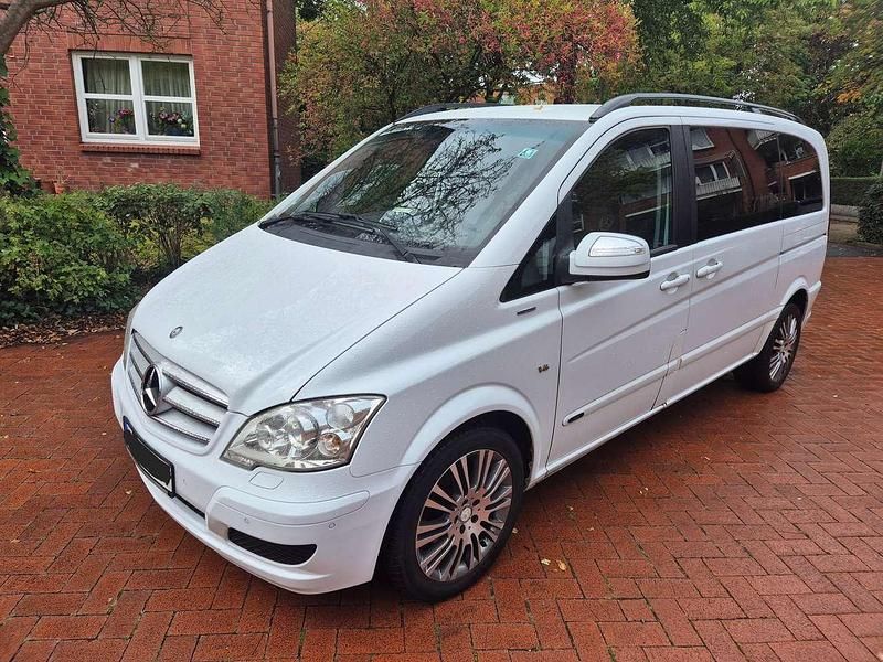 Weiß Gebraucht 2014 Mercedes Viano Van / Kleinbus | 13.500 € (Guter Preis) - Bild 1/4