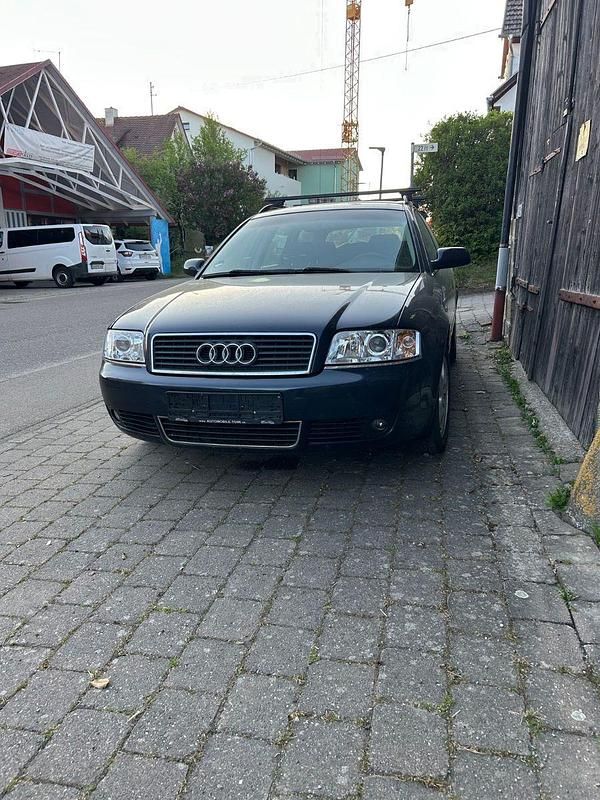 Usata Audi A6 131 CV (96 kW) 2004 Blu Station wagon