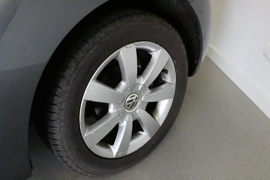 Gebraucht VW New Beetle Trendline 102 PS (75 kW) 2007 Grau Kleinwagen