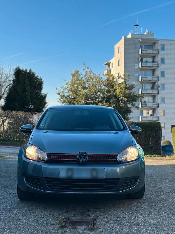 Gebraucht VW Golf VI 122 PS (89 kW) 2010 Grau Kleinwagen