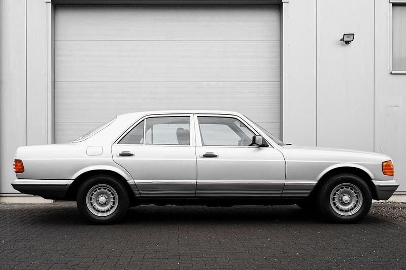 Gebraucht Mercedes 380 SE 204 PS (150 kW) 1984 Silber Limousine