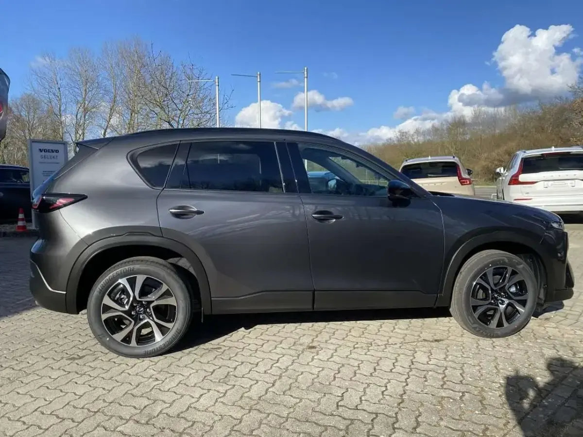 Neu Mazda CX-5 Exclusive-Line 141 PS (103 kW) 2026 Machine grey metallic SUV