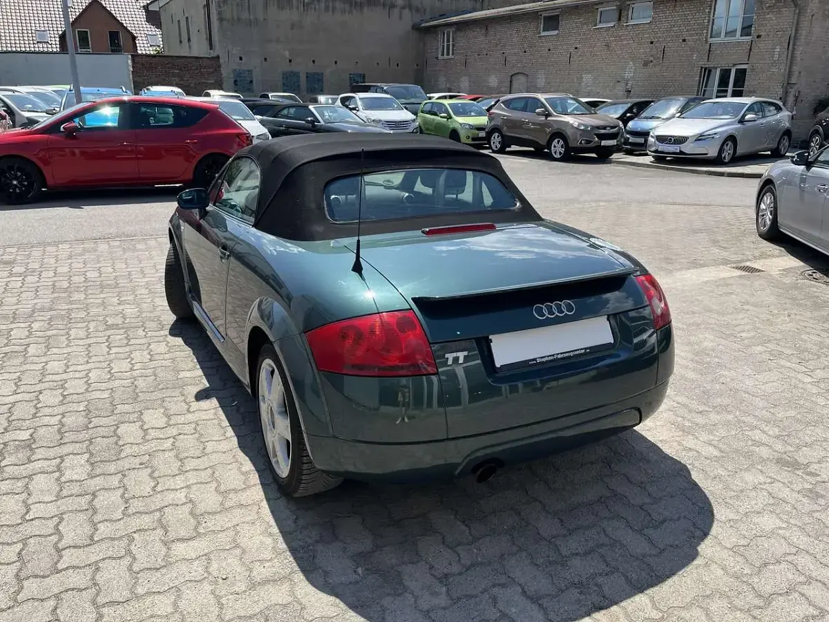 Gebraucht Audi TT Roadster 179 PS (131 kW) 1999 Dunkelgrünmetallic Cabrio