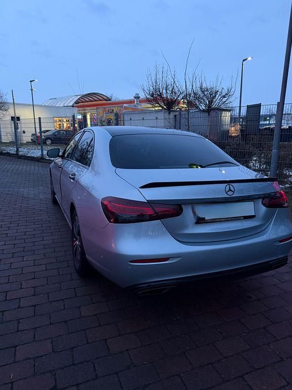 Gebraucht Mercedes E200 160 PS (117 kW) 2020 Silber Limousine