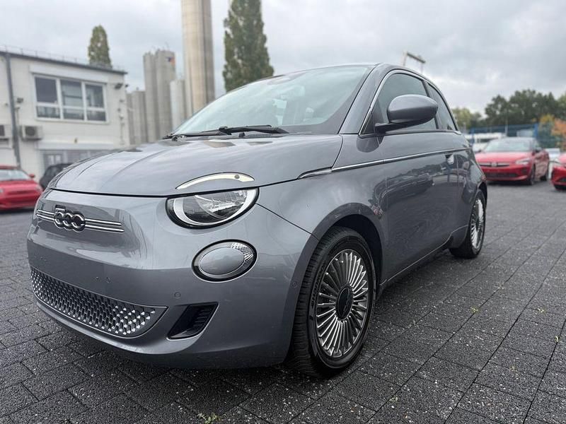 Grigio hts Gebraucht 2023 Fiat 500e Style Limousine | 18.310 € (Superpreis) - Bild 1/4
