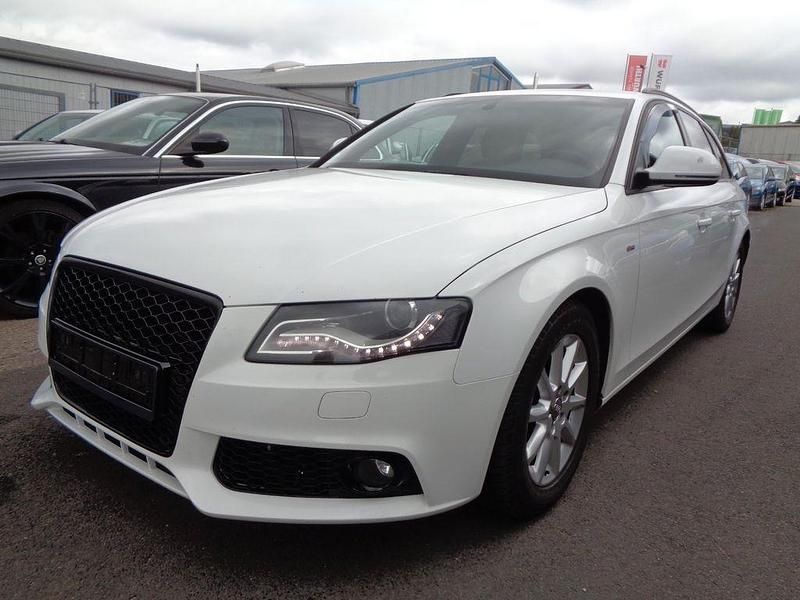 Weiß Gebraucht 2009 Audi A4 S-Line Kombi | 3.999 € (Superpreis) - Bild 1/4