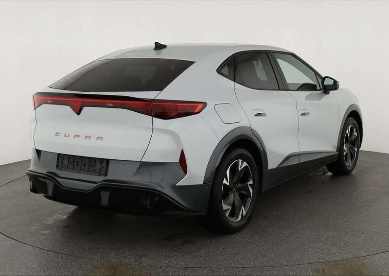 White silver metallic Neu 2025 Cupra Tavascan Endurance SUV | 45.545 € (Superpreis) - Bild 1/4