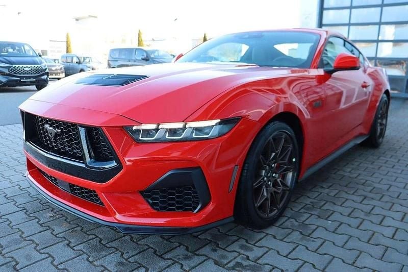 Neu Ford Mustang Fastback 446 PS (328 kW) 2026 Racered Coupé