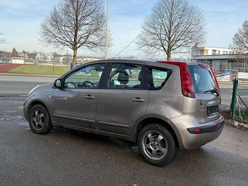Gebraucht Nissan Note Visia 88 PS (64 kW) 2007 Cafe latte (m) Van / Kleinbus
