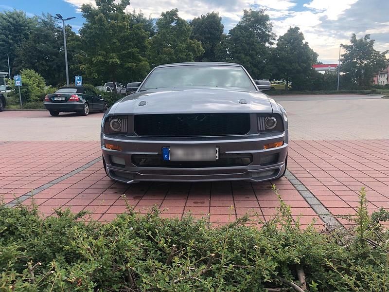Silber Gebraucht 2007 Ford Mustang S Cabrio | 9.500 € - Bild 1/4