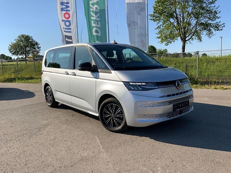 Gebraucht VW Multivan Life 150 PS (110 kW) 2023 Silber Van