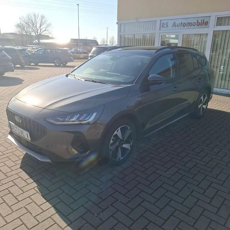 Gebraucht Ford Focus Active X 155 PS (114 kW) 2025 Grau Limousine
